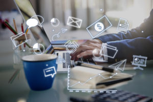 Notre cours combiné sur les techniques de vente directe et le marketing digital vous offre une approche complète pour réussir dans le monde des affaires d'aujourd'hui. Que vous soyez un entrepreneur en herbe ou un professionnel de la vente cherchant à développer vos compétences en marketing, ce cours vous permettra de maîtriser les techniques essentielles pour atteindre vos objectifs commerciaux.